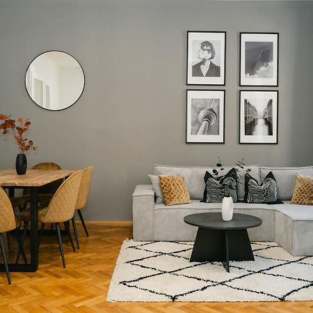 Cozy Apt Perfect For 4-6 Tv Metro Self-Checkin 维也纳 外观 照片