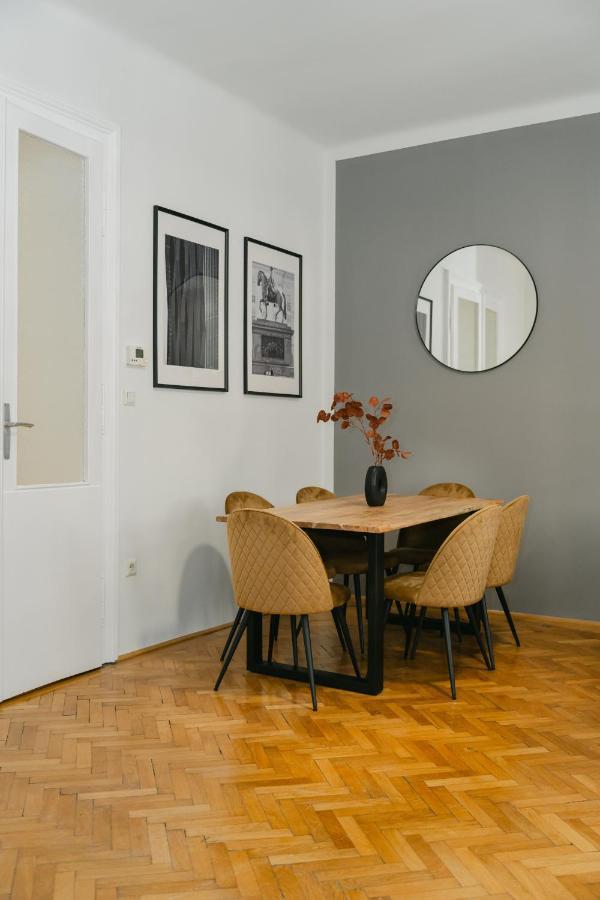 Cozy Apt Perfect For 4-6 Tv Metro Self-Checkin 维也纳 外观 照片