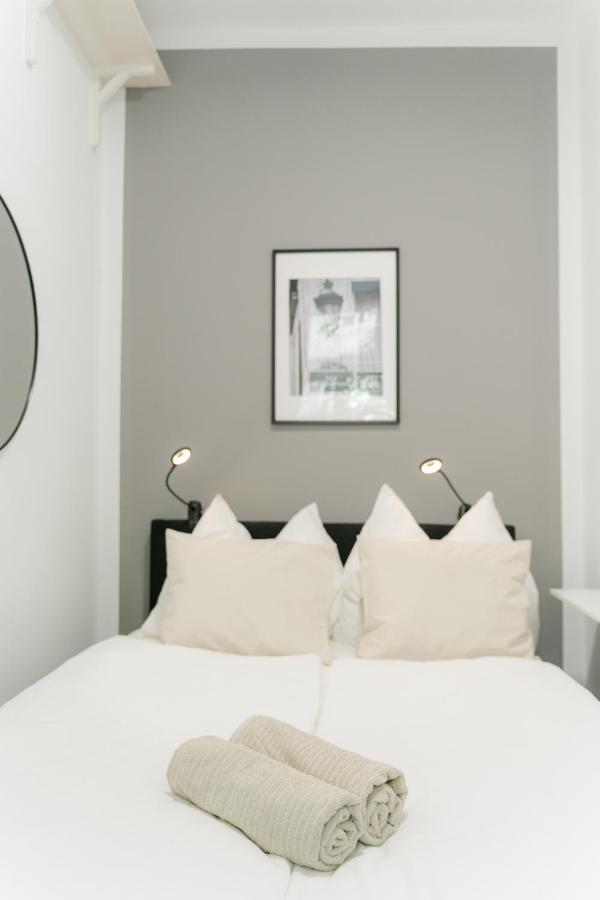Cozy Apt Perfect For 4-6 Tv Metro Self-Checkin 维也纳 外观 照片